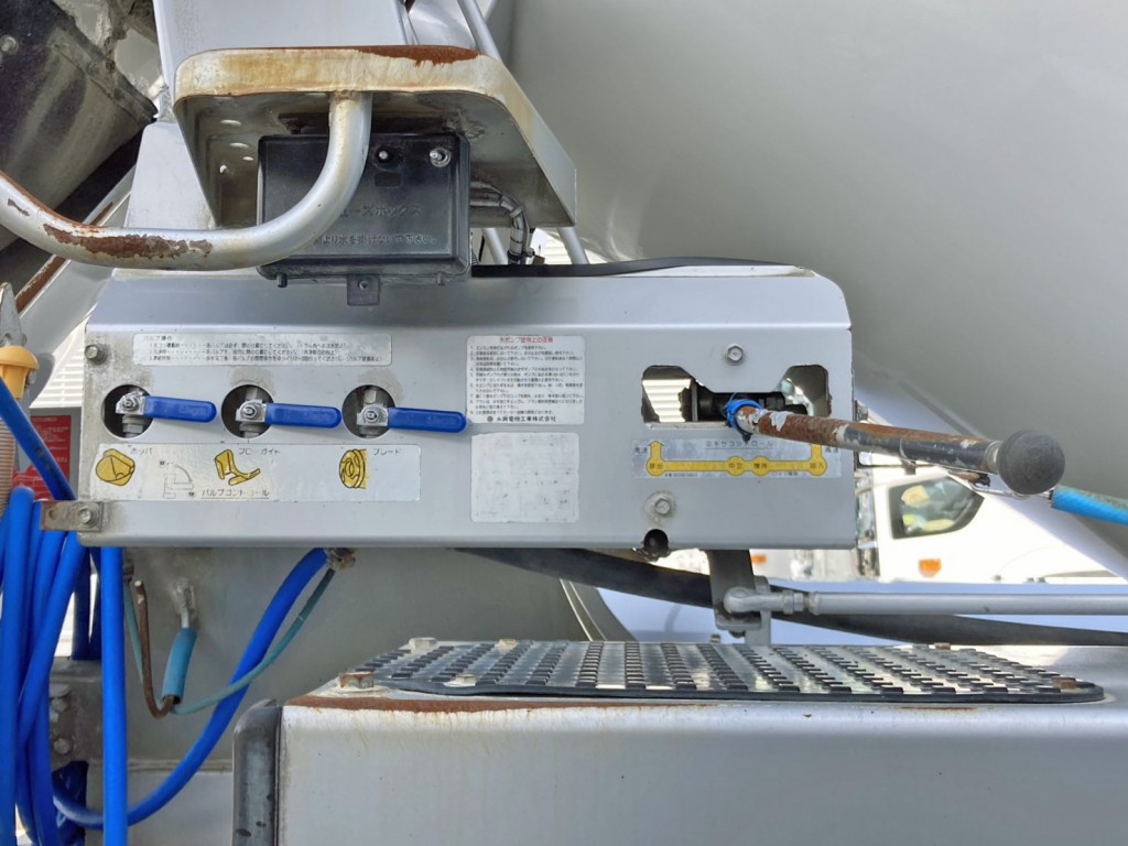 いすゞ ギガ 2KG-CXZ60CTの写真21