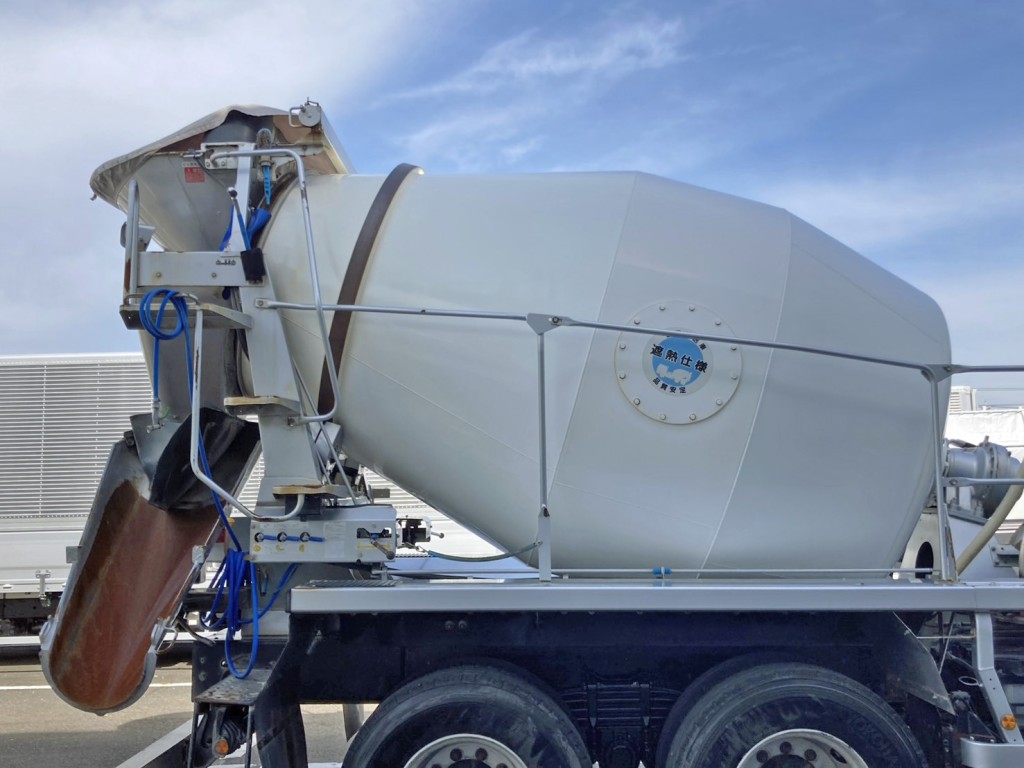 いすゞ ギガ 2KG-CXZ60CTの写真24