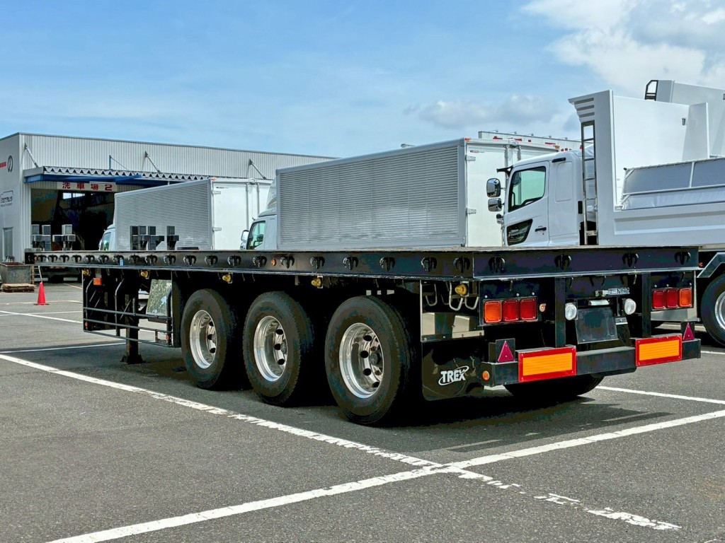 ホイールはアルミ製です。|トレクス PFB34117改の写真1