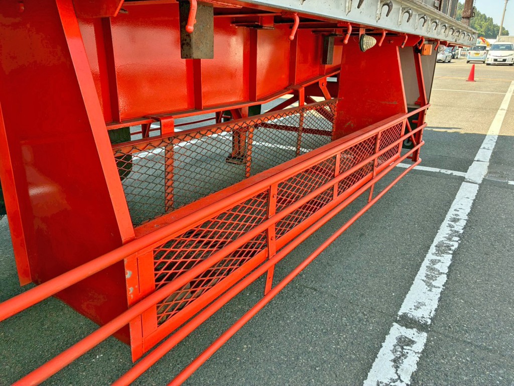 運転席側にりん木入れが付いています。|東急  TF36H1C3Sの写真31