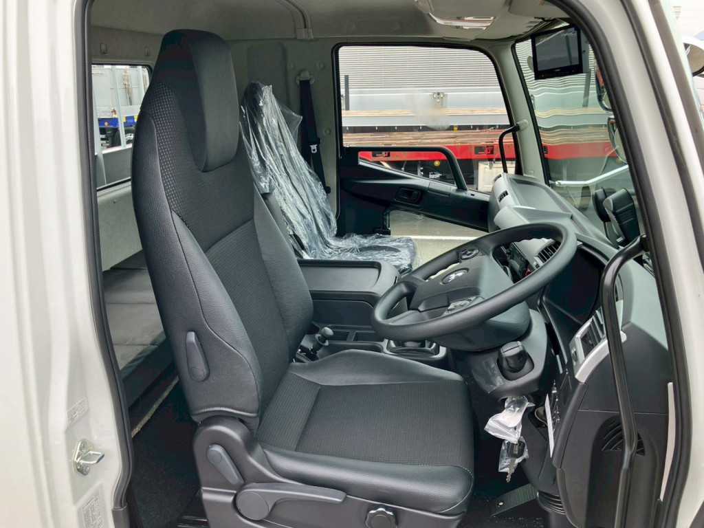 三菱 ファイター 2KG-FK65F(2WD)の写真7