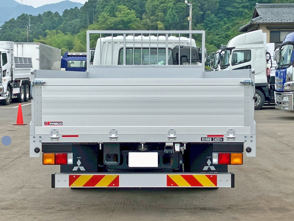 リヤ周りの状態です。|三菱 ファイター 2KG-FK65F(2WD)の写真10