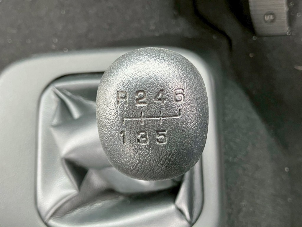 三菱 ファイター 2KG-FK65F(2WD)の写真15