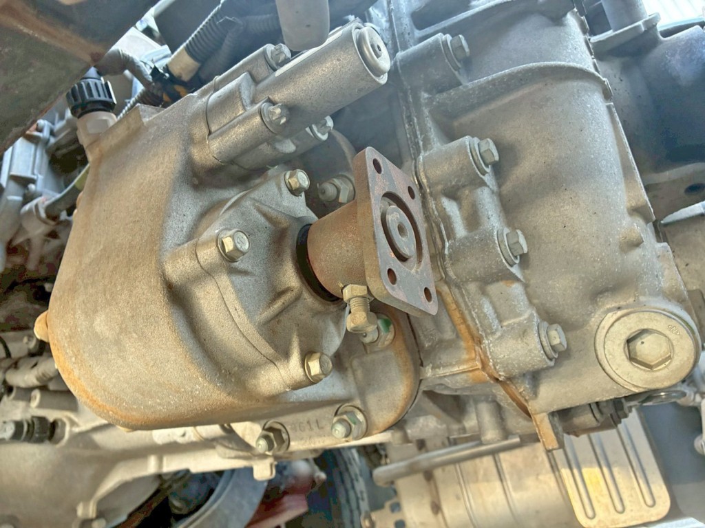 PTO付きです。|三菱 スーパーグレート 2PG-FV70HXの写真11