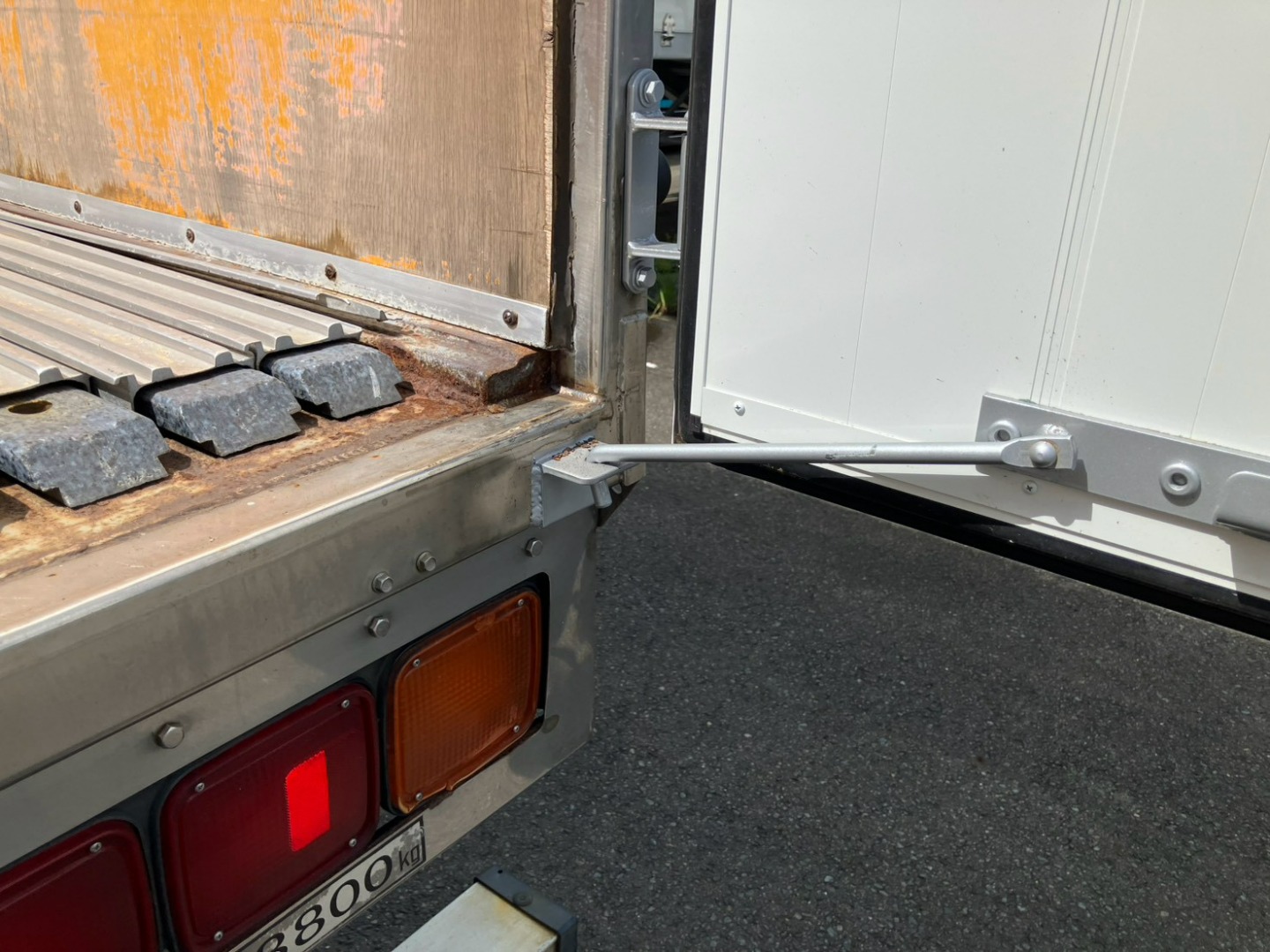 いすゞ フォワード QKG-FVZ34U2の写真12