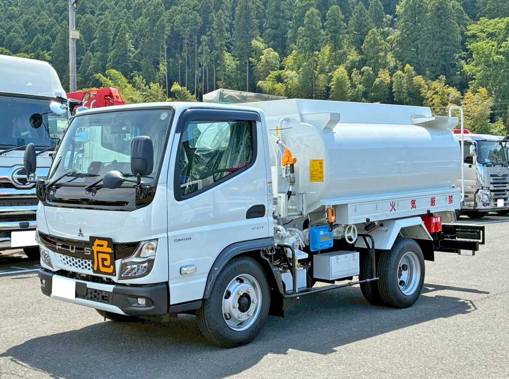 三菱 キャンター 2PG-FEA80(2WD)の写真1