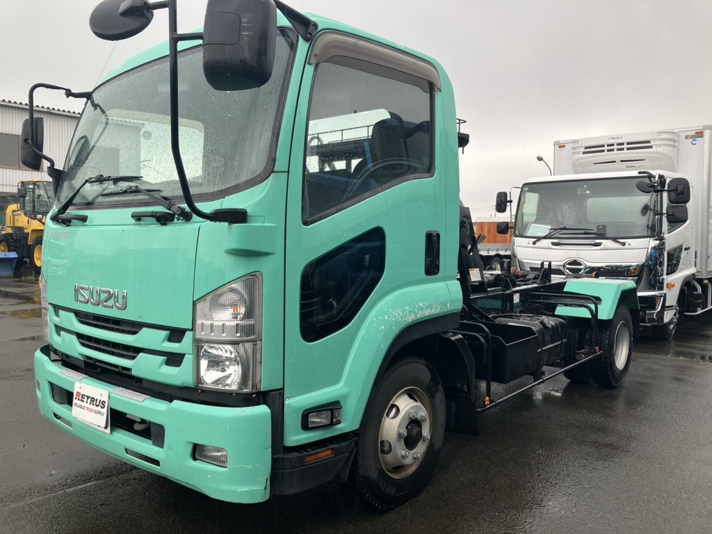 いすゞ フォワード TKG-FRR90S2(2WD)の写真1