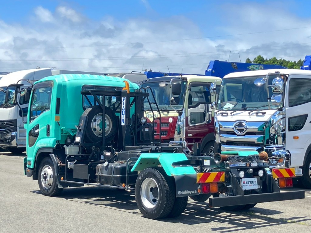 いすゞ フォワード TKG-FRR90S2(2WD)の写真3