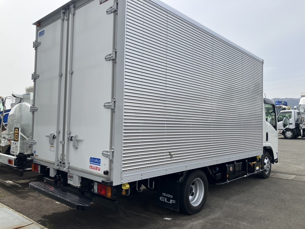 いすゞ エルフ 2RG-NPR88AM(2WD)の写真4