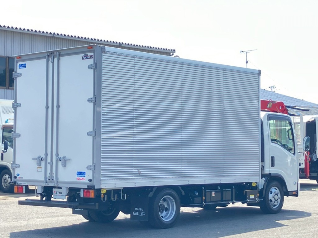 いすゞ エルフ 2RG-NPR88AM(2WD)の写真4