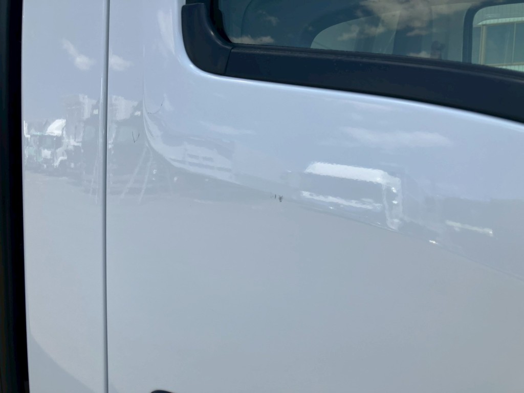 いすゞ エルフ 2RG-NPR88AM(2WD)の写真19