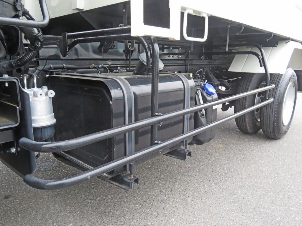 サイドバンパーの状態です。|日野 レンジャー 2PG-FD2ABA(2WD)の写真28