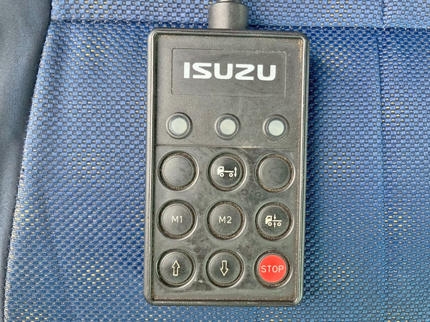 エアサスのコントローラーです。|いすゞ ギガ QKG-CYJ77Aの写真30