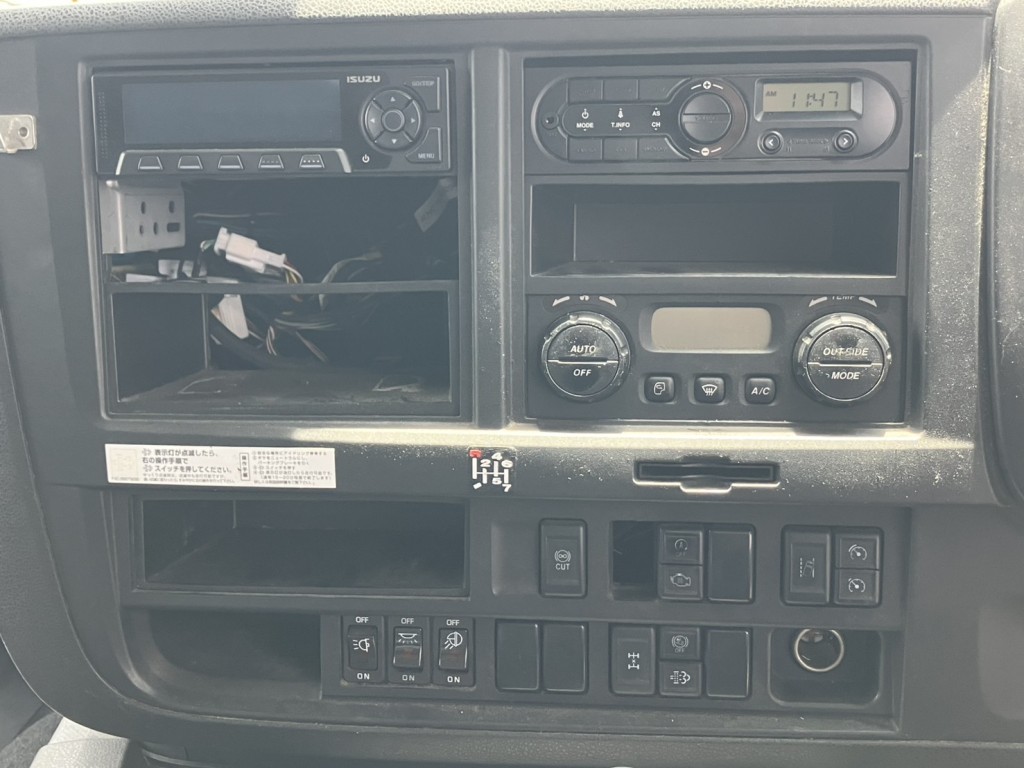 いすゞ ギガ QKG-CYJ77Bの写真38
