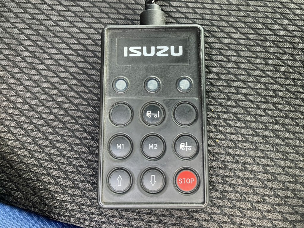 いすゞ ギガ QKG-CYJ77Bの写真39