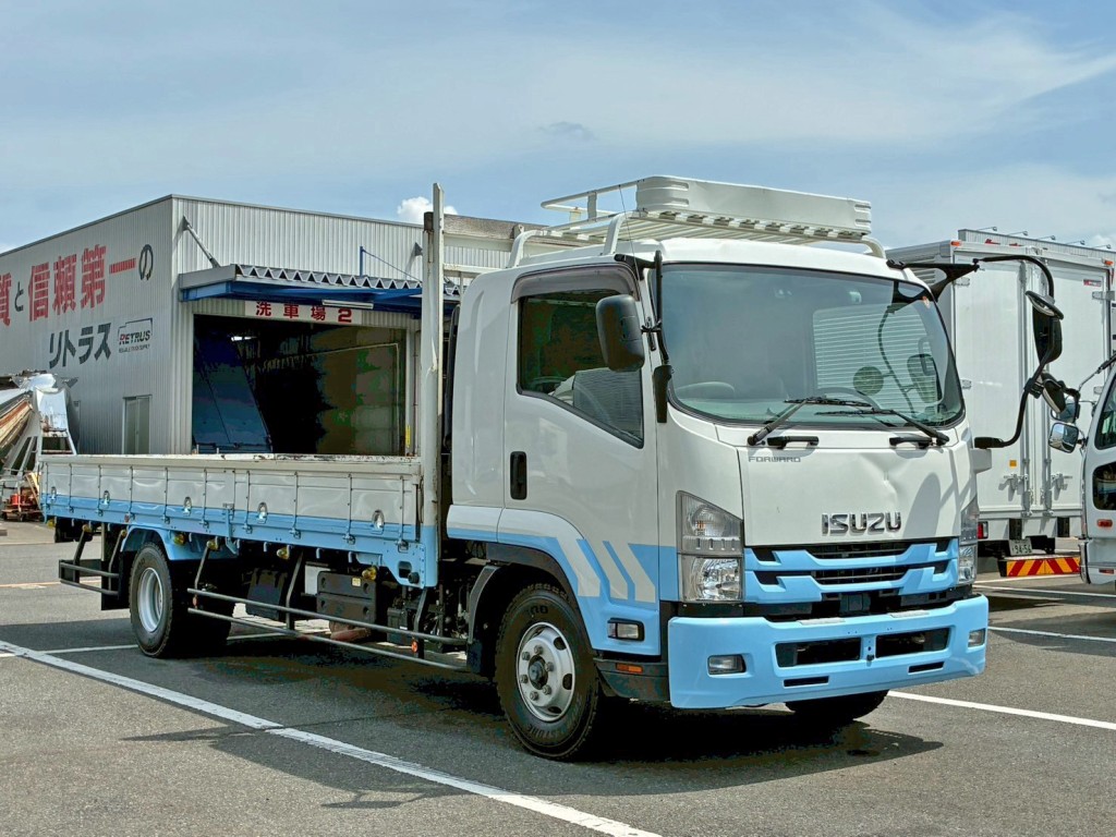 いすゞ フォワード 2PG-FRR90S2(2WD)の写真2