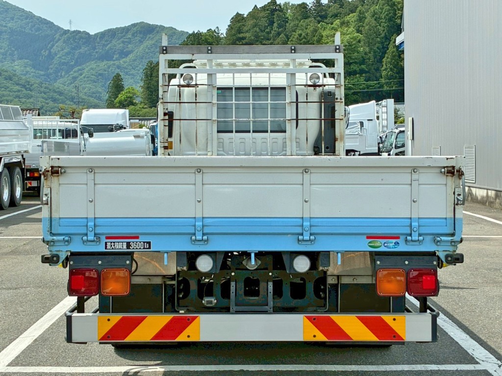 リヤ周りの状態です。|いすゞ フォワード 2PG-FRR90S2(2WD)の写真15