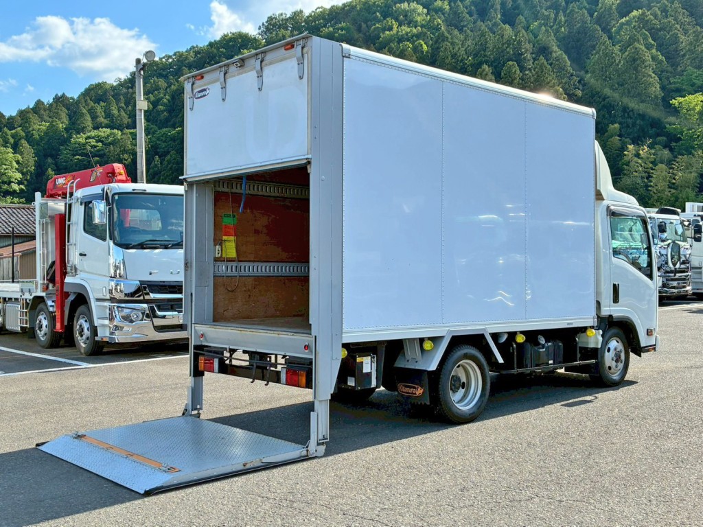 いすゞ エルフ TPG-NMS85AN(4WD)の写真4