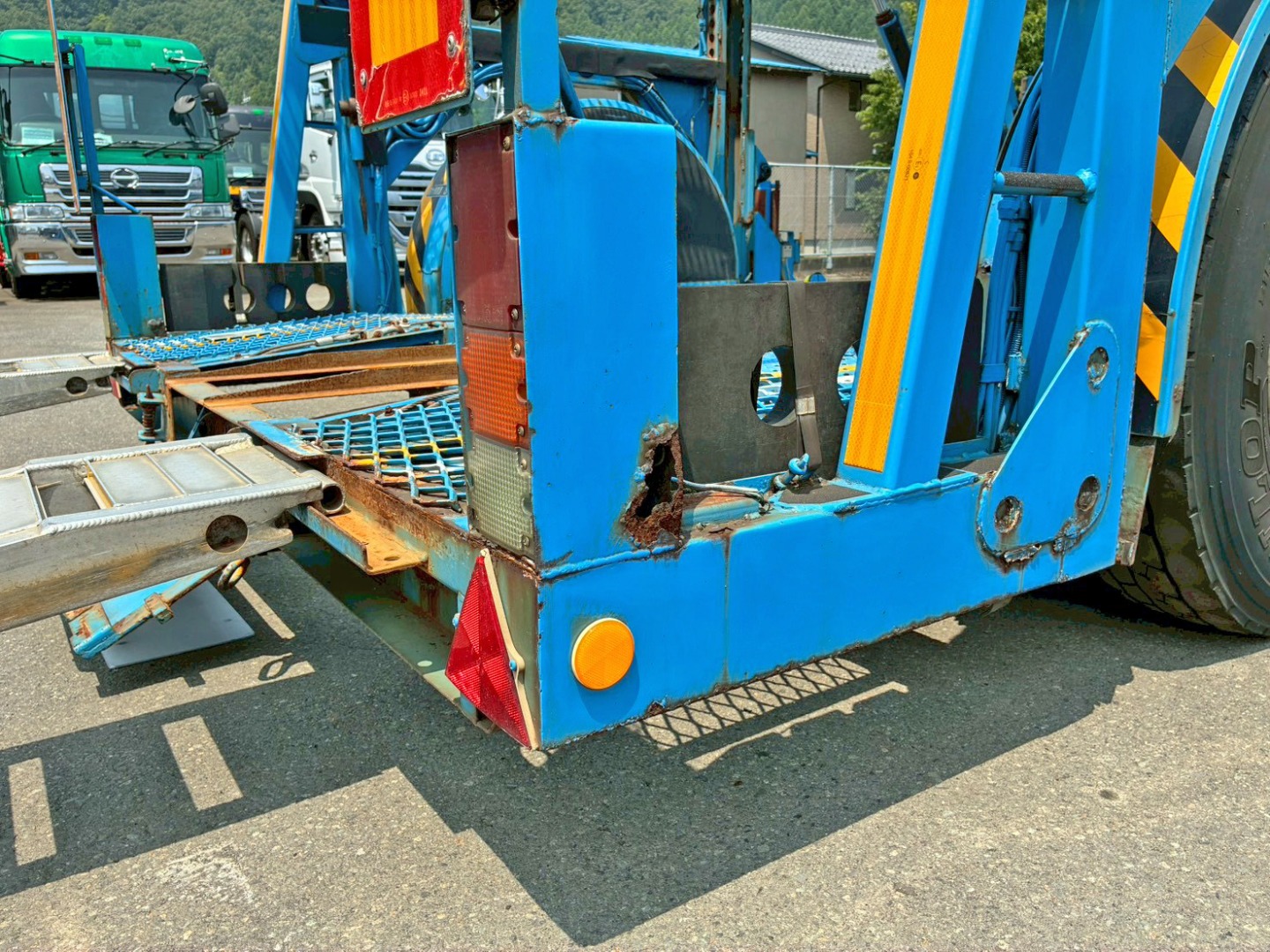 運転席側テールランプブラケットに腐食・穴あきがあります。|ハマナ  HST112DLTの写真23