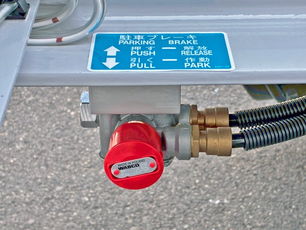 駐車ブレーキです。|トレクス CTB34004改の写真19