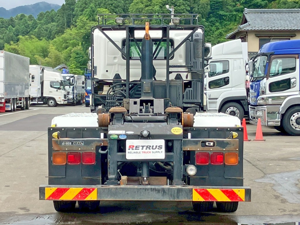 リヤ周りの状態です。|日野 プロフィア QPG-FS1EREAの写真14