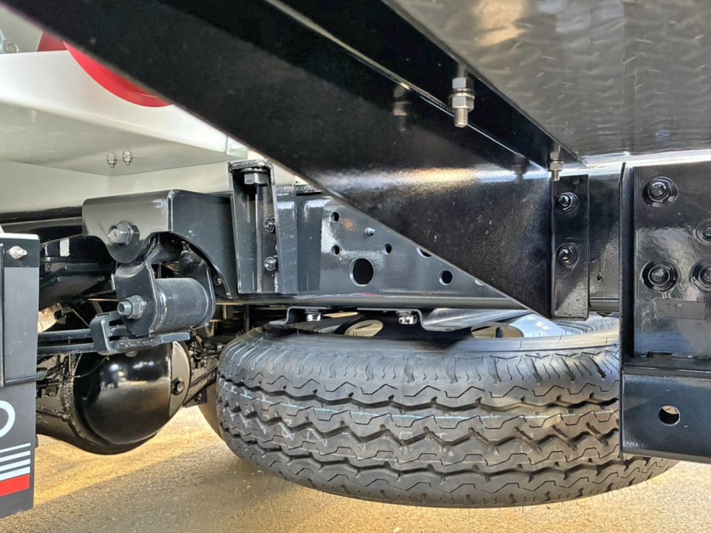 シャーシの状態です。|日野 デュトロ 2DG-XZU685M(4WD)の写真6