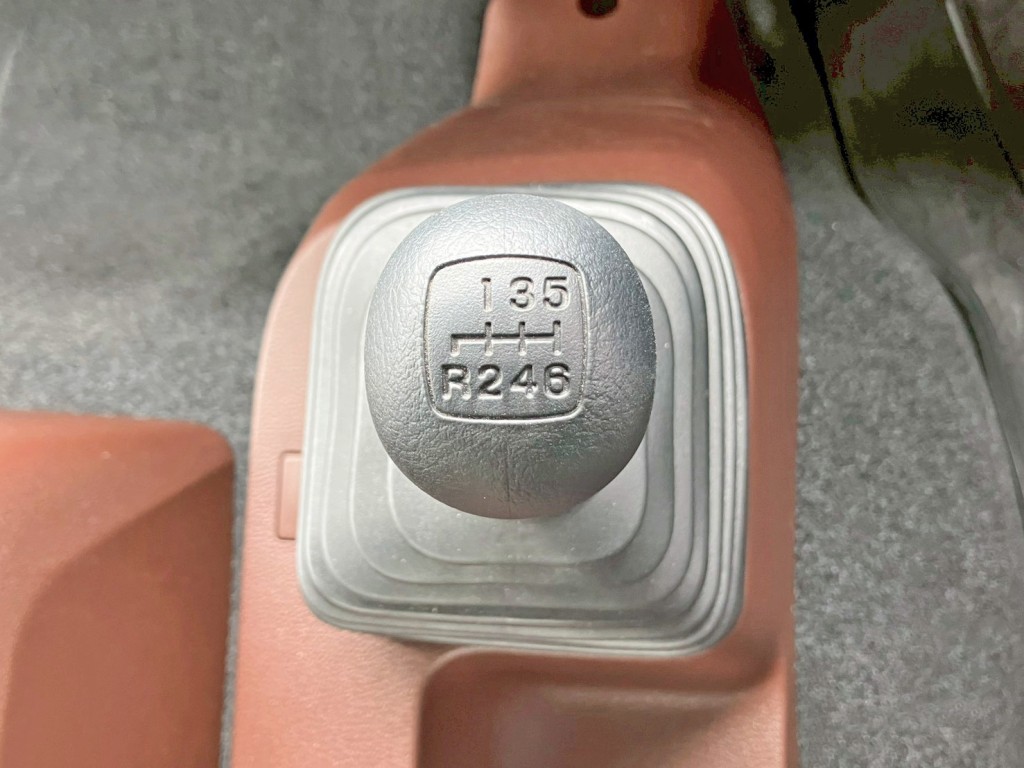 日野 レンジャー 2KG-FD2ABG(2WD)の写真32