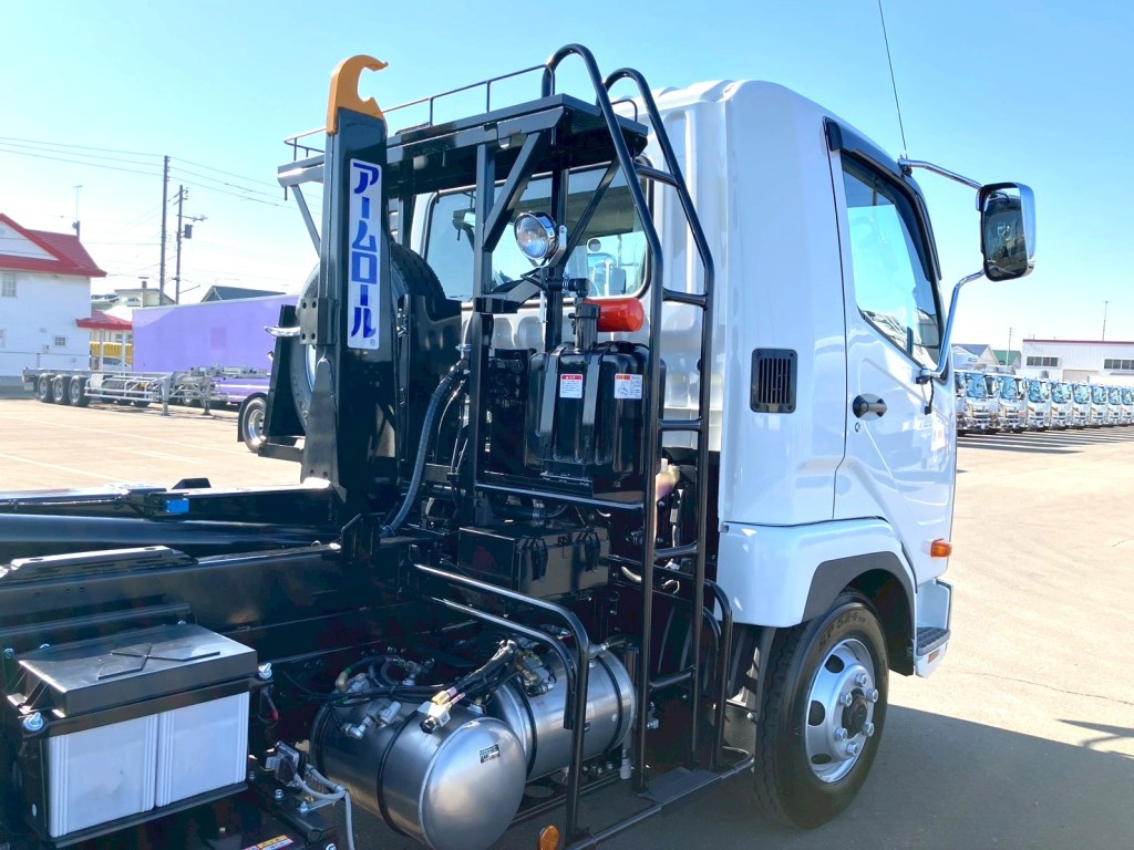 三菱 ファイター 2KG-FK72F(2WD)の写真9