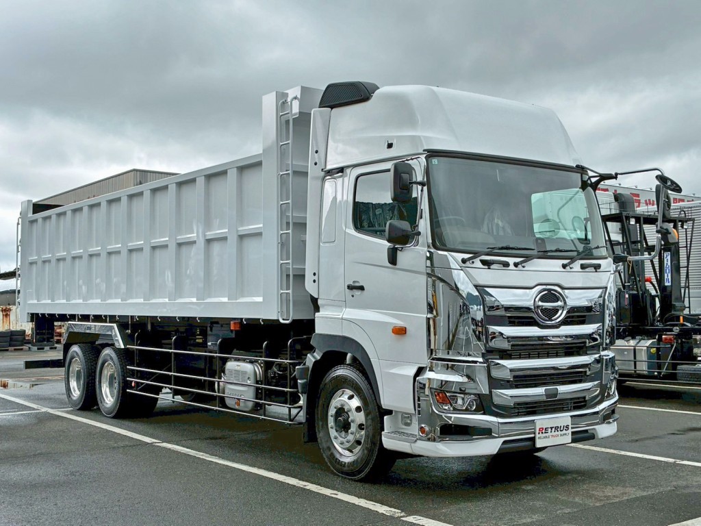 ホイールはアルミ製です。|日野 プロフィア 2DG-FS1AHEの写真2