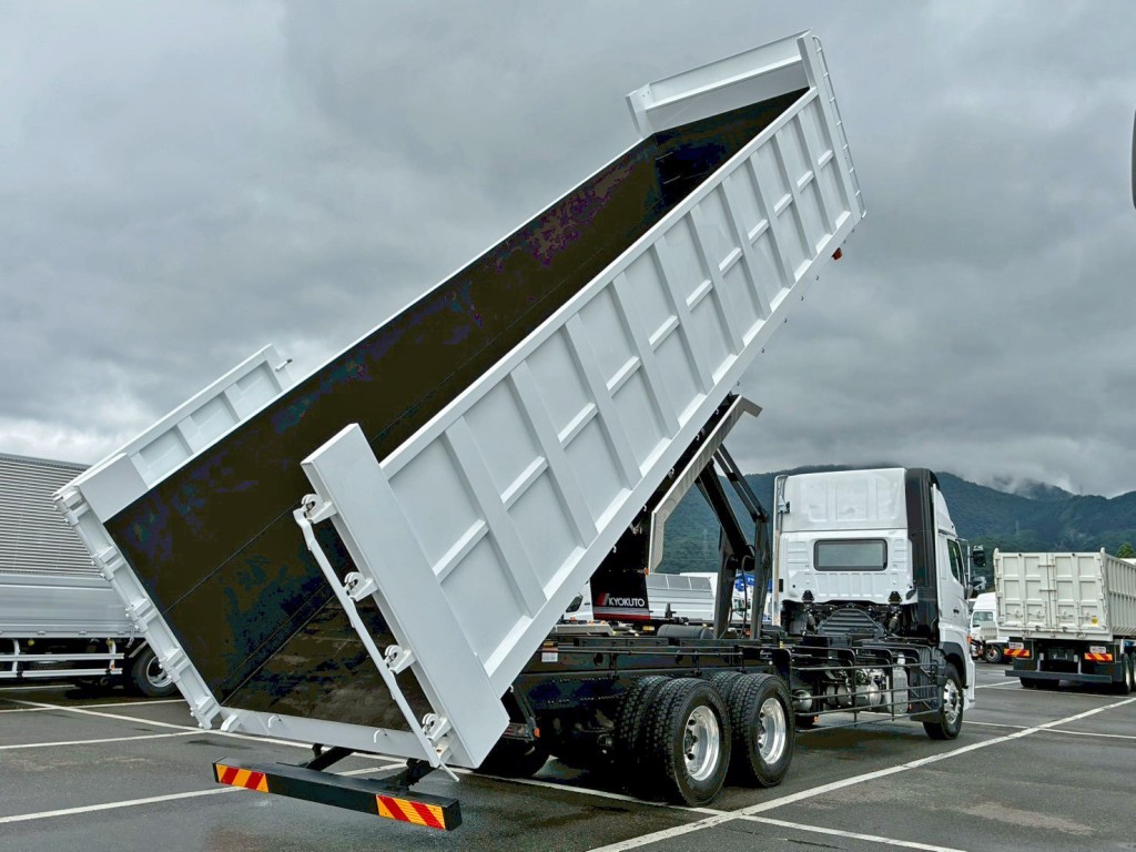 日野 プロフィア 2DG-FS1AHEの写真4