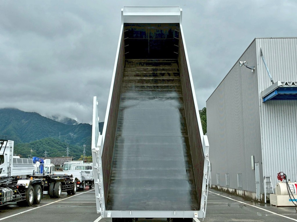 日野 プロフィア 2DG-FS1AHEの写真8