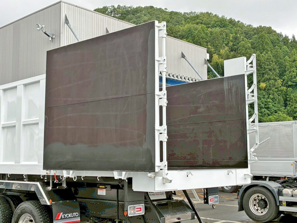 リヤゲートは片開き式です。|日野 プロフィア 2DG-FS1AHEの写真18