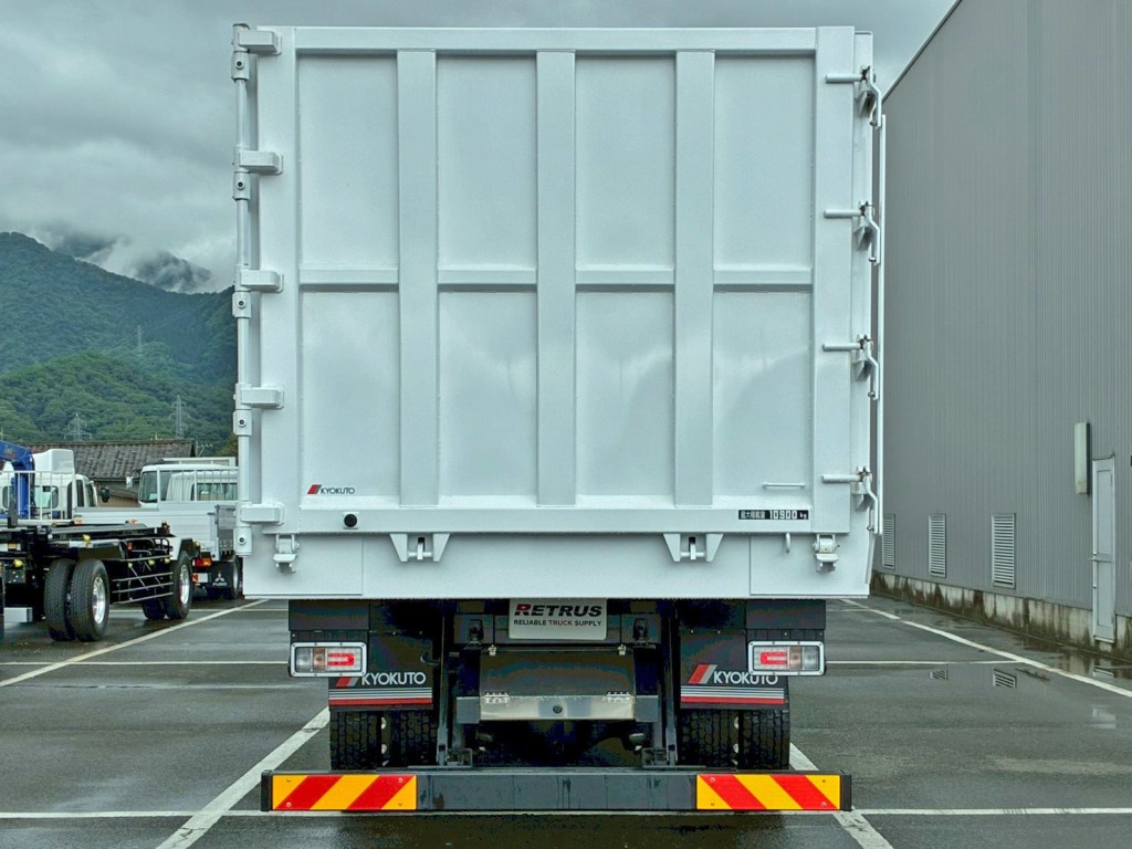 リヤ周りの状態です。|日野 プロフィア 2DG-FS1AHEの写真19