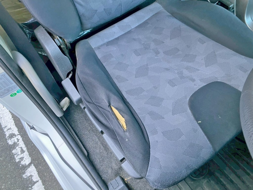 UDトラックス クオン QKG-CD5ZAの写真8