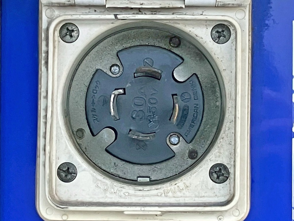 UDトラックス クオン QKG-CD5ZAの写真16