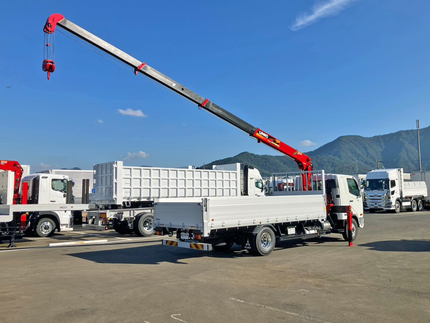 三菱 ファイター 2KG-FK65F(2WD)の写真4