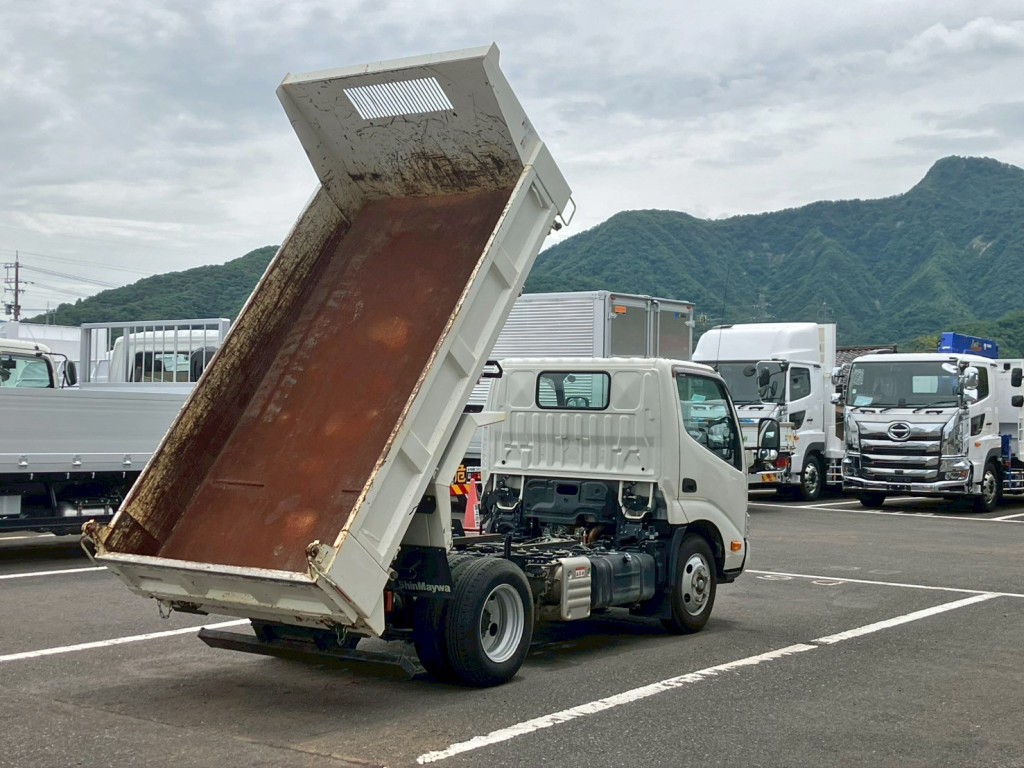 日野 デュトロ 2RG-XZU600Tの写真6