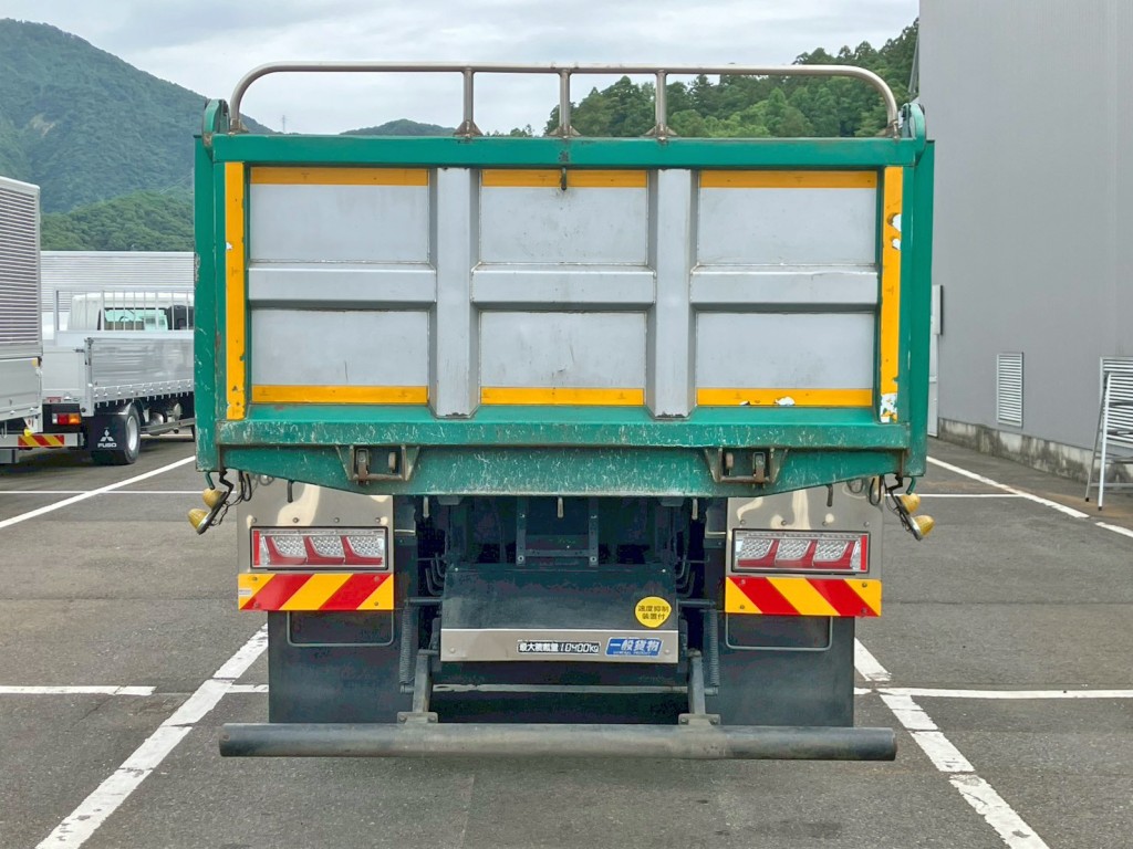リヤ周りの状態です。|いすゞ ギガ QPG-CYM77BMの写真21