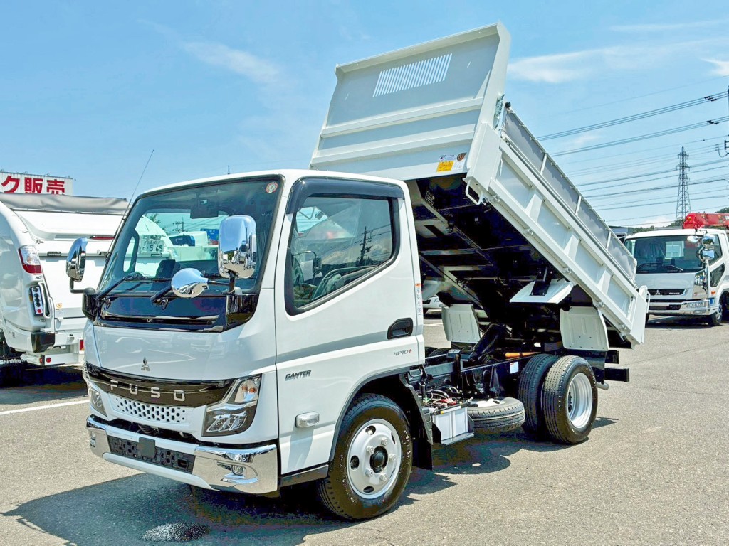 三菱 キャンター 2RG-FBA60(2WD)の写真1