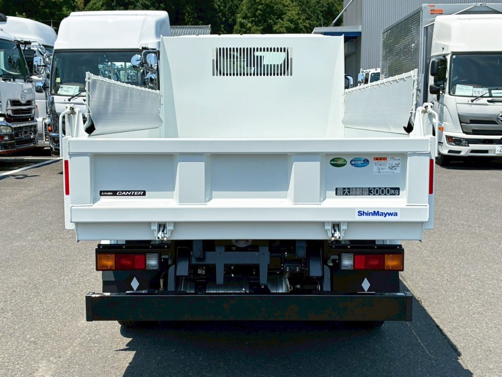 リヤ周りの状態です。|三菱 キャンター 2RG-FBA60(2WD)の写真13