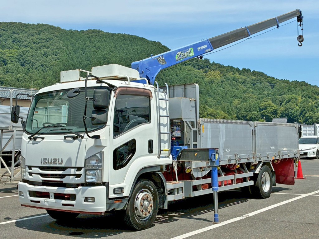 いすゞ フォワード LPG-FTR90S2の写真1
