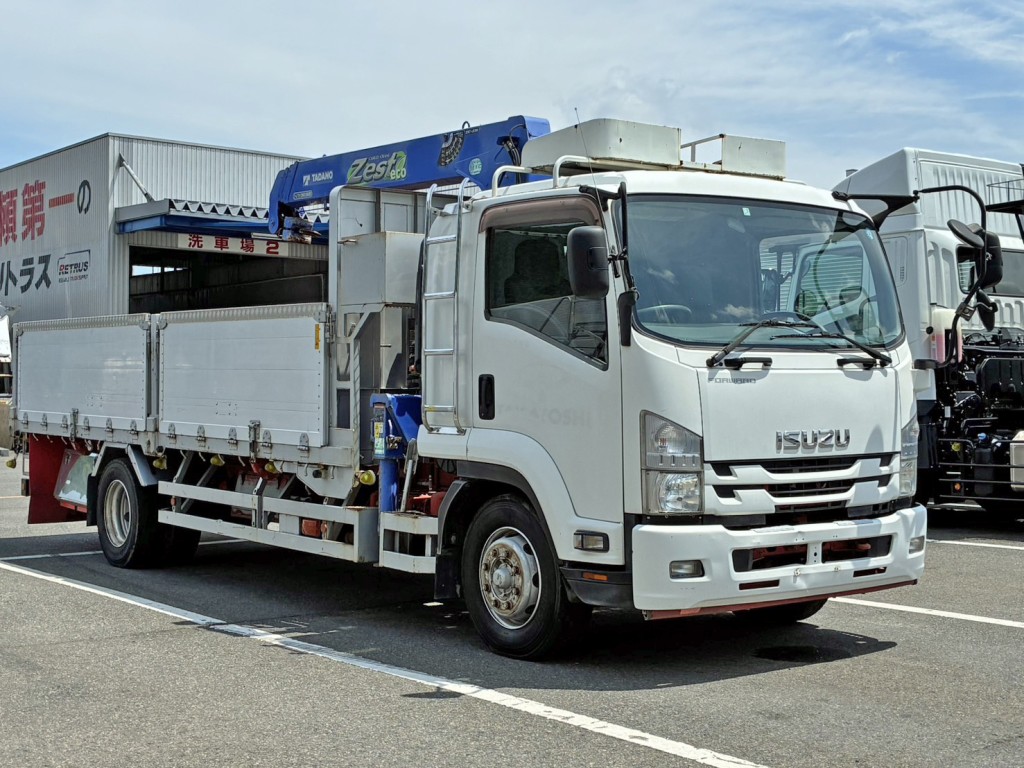 いすゞ フォワード LPG-FTR90S2の写真2