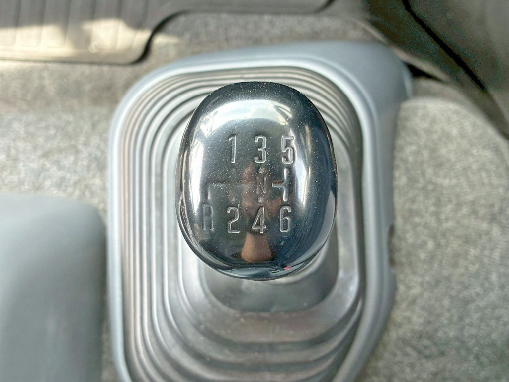 いすゞ フォワード LPG-FTR90S2の写真37