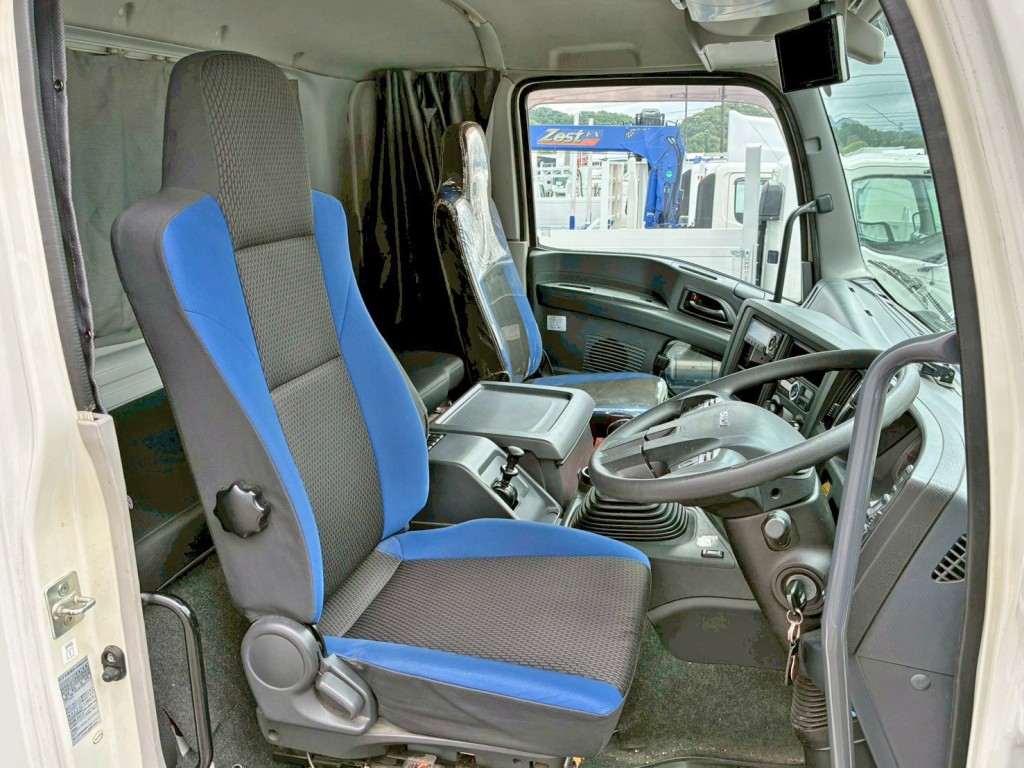 いすゞ ギガ 2PG-CYJ77Cの写真7