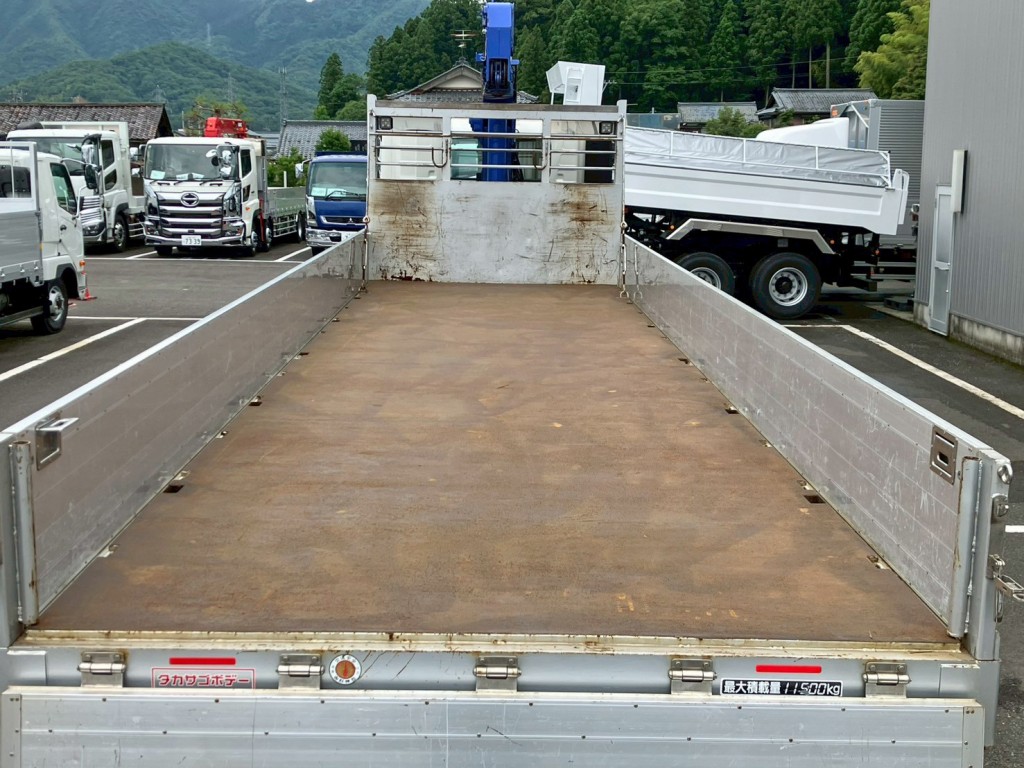 床は鉄板張りです。|日野 プロフィア 2DG-FS1AHGの写真11