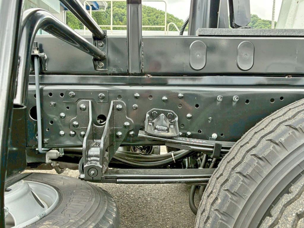 リーフサスです。|三菱 ファイター 2KG-FK62F(2WD)の写真5