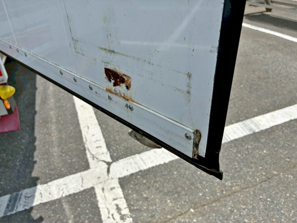 運転席側ステー留め欠損しています。|UDトラックス 2PG-CG5CAの写真17