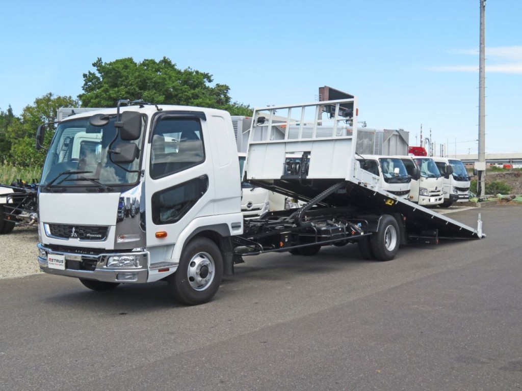三菱 ファイター 2KG-FK62F(2WD)の写真1