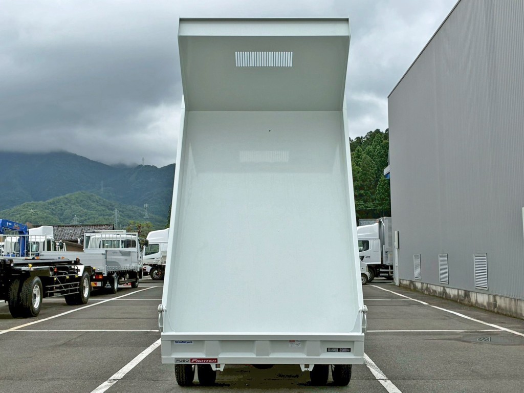 三菱 ファイター 2KG-FK62F(2WD)の写真8