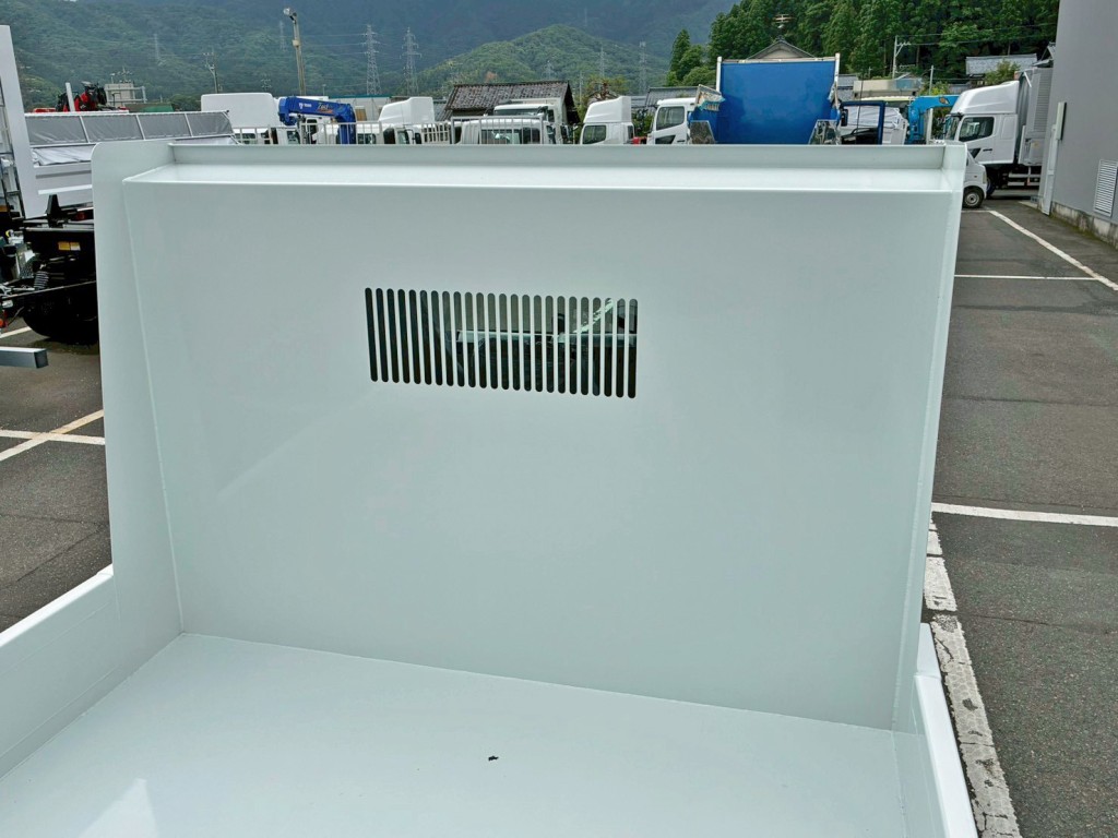 三菱 ファイター 2KG-FK62F(2WD)の写真10